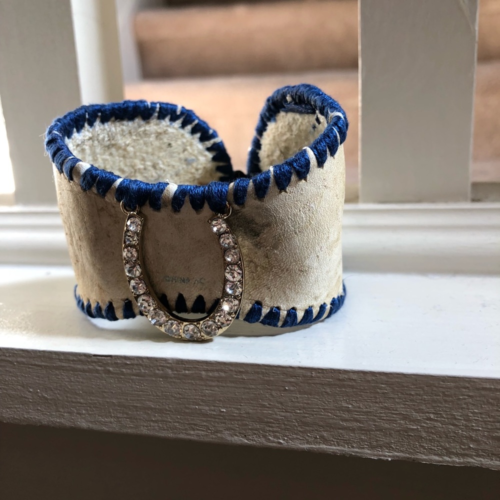 Colts cuff - Picture 2 of 3